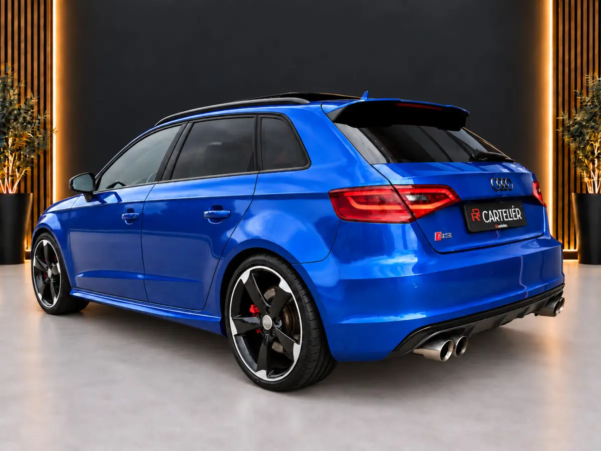 2.0 TFSI S3 Quattro Sepang Blue | RS Seats | Pano | B&O"| Nappa Leder | Armytrix | Rotor 19'' | Camera | Cruise | Led | Stoelverwarming | Navi | Armytrix | Afgevlakt Stuur | F1 Flippers | Li