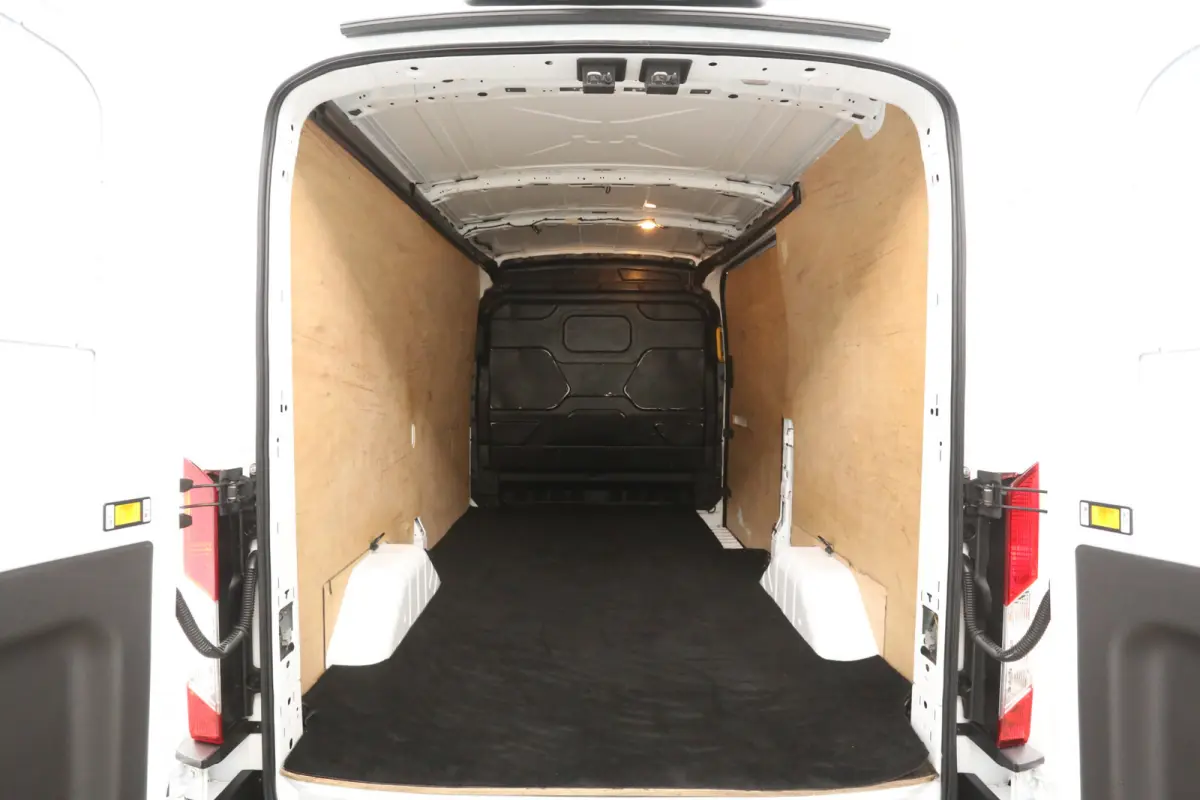 L2H2 68 kWh | Snelladen | SOH 94% | 360° Camera | Clima | 3 Zits | Cruise | Carplay | Parkeersens.