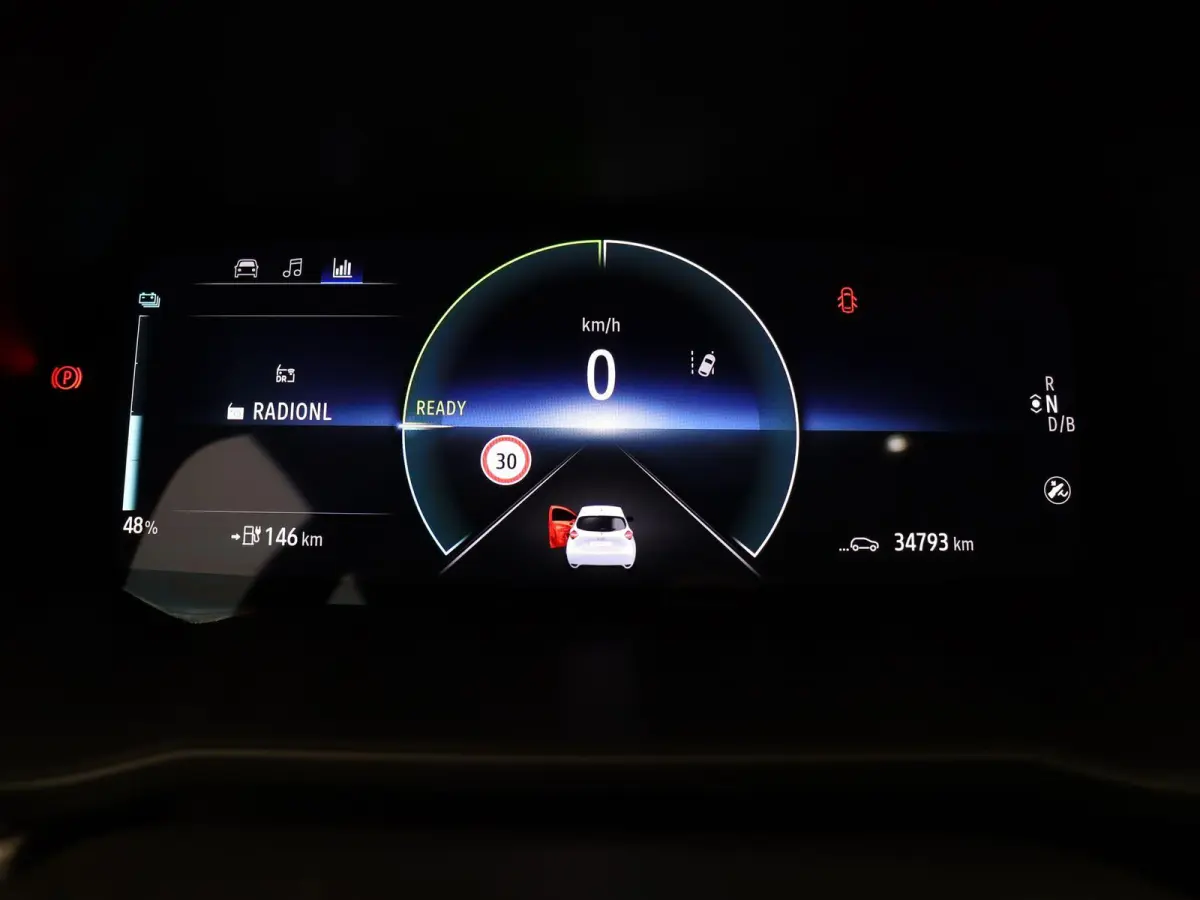 R110 Zen 52 kWh | Accu koop | CCS | 93% SOH | Airconditioning | Apple Carplay / Android auto | Lichtmetaal | Achteruitrijcamera |
