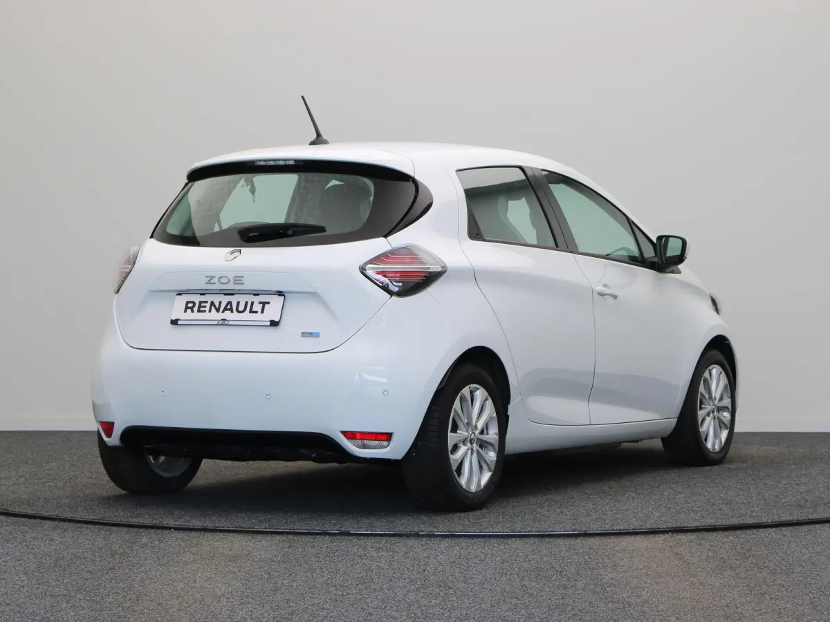 R110 Zen 52 kWh | Accu koop | CCS | 93% SOH | Airconditioning | Apple Carplay / Android auto | Lichtmetaal | Achteruitrijcamera |