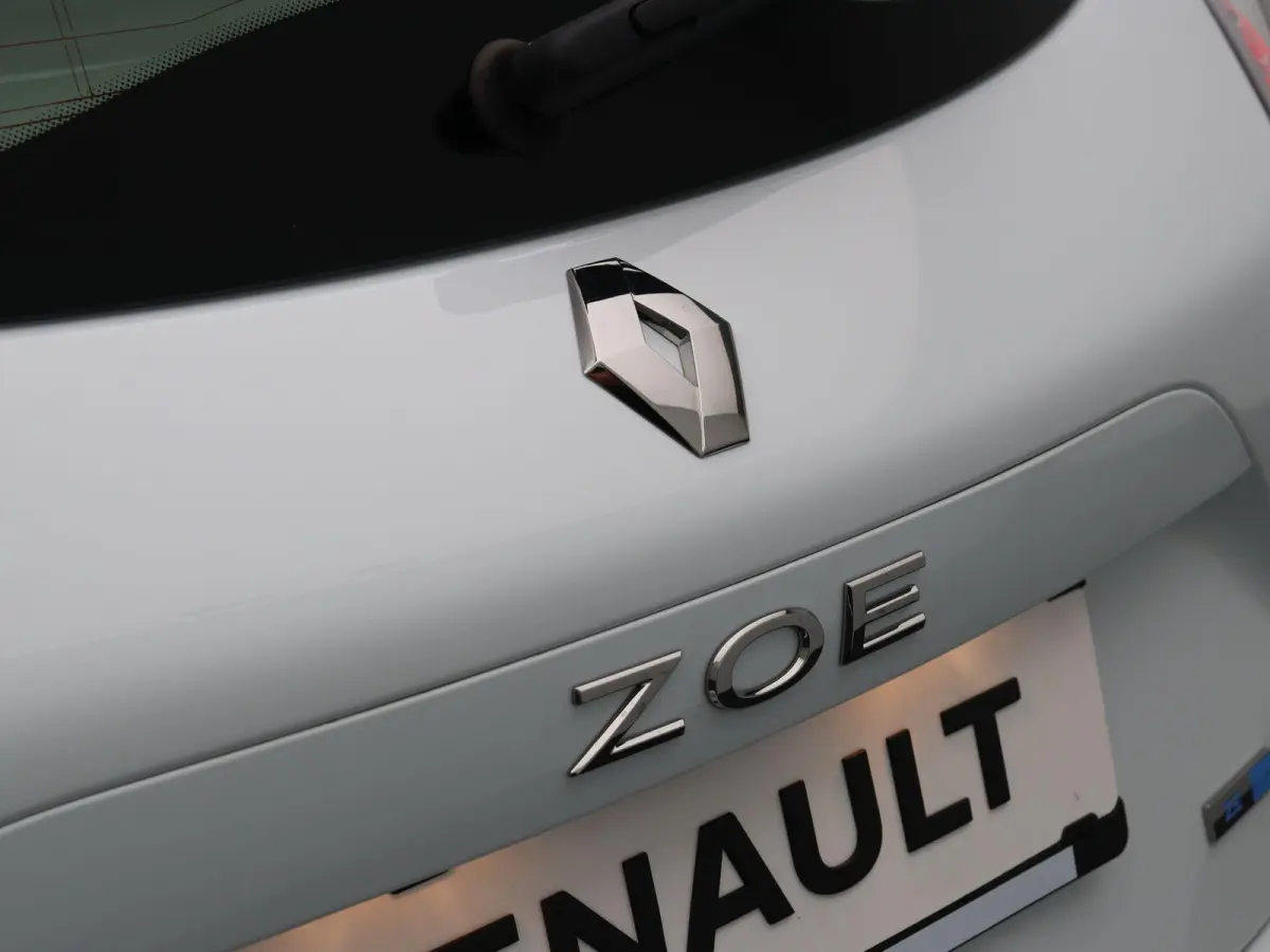 R110 Zen 52 kWh | Accu koop | CCS | 93% SOH | Airconditioning | Apple Carplay / Android auto | Lichtmetaal | Achteruitrijcamera |