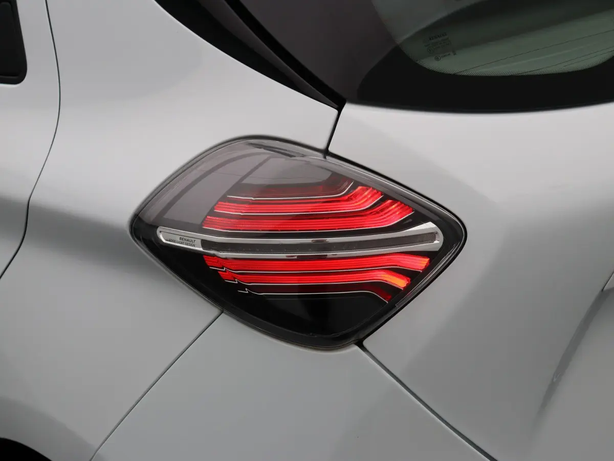 R110 Zen 52 kWh | Accu koop | CCS | 93% SOH | Airconditioning | Apple Carplay / Android auto | Lichtmetaal | Achteruitrijcamera |