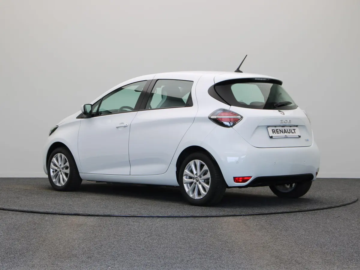 R110 Zen 52 kWh | Accu koop | CCS | 93% SOH | Airconditioning | Apple Carplay / Android auto | Lichtmetaal | Achteruitrijcamera |