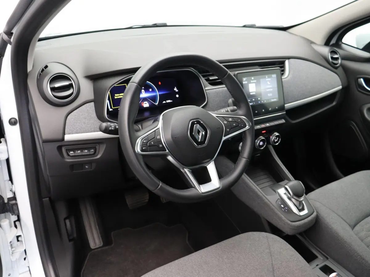 R110 Zen 52 kWh | Accu koop | CCS | 93% SOH | Airconditioning | Apple Carplay / Android auto | Lichtmetaal | Achteruitrijcamera |