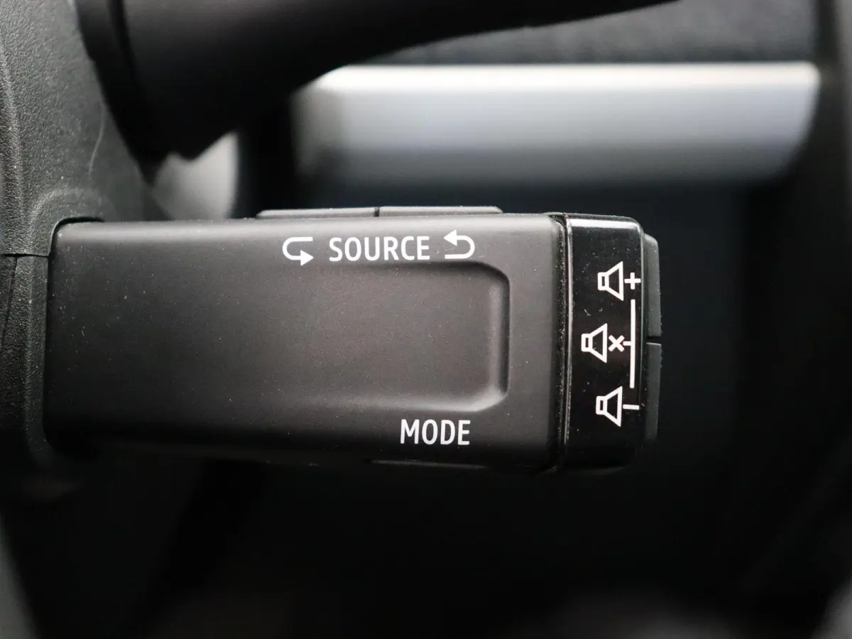 R110 Zen 52 kWh | Accu koop | CCS | 93% SOH | Airconditioning | Apple Carplay / Android auto | Lichtmetaal | Achteruitrijcamera |