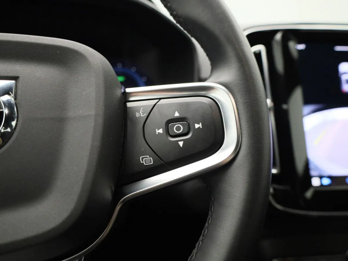 Core | Camera | Navigatie | Climate Control | Apple Carplay/Android Auto |