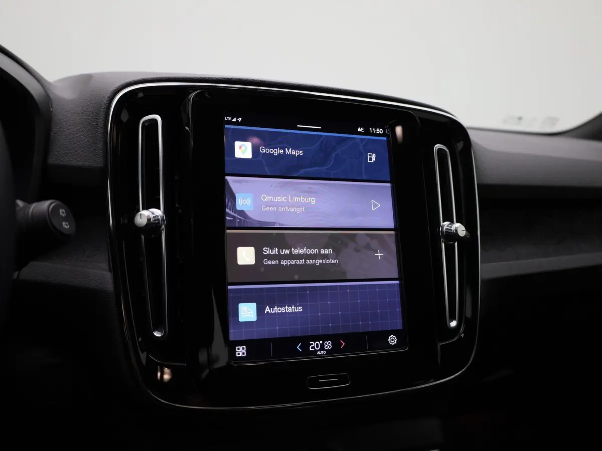 Core | Camera | Navigatie | Climate Control | Apple Carplay/Android Auto |