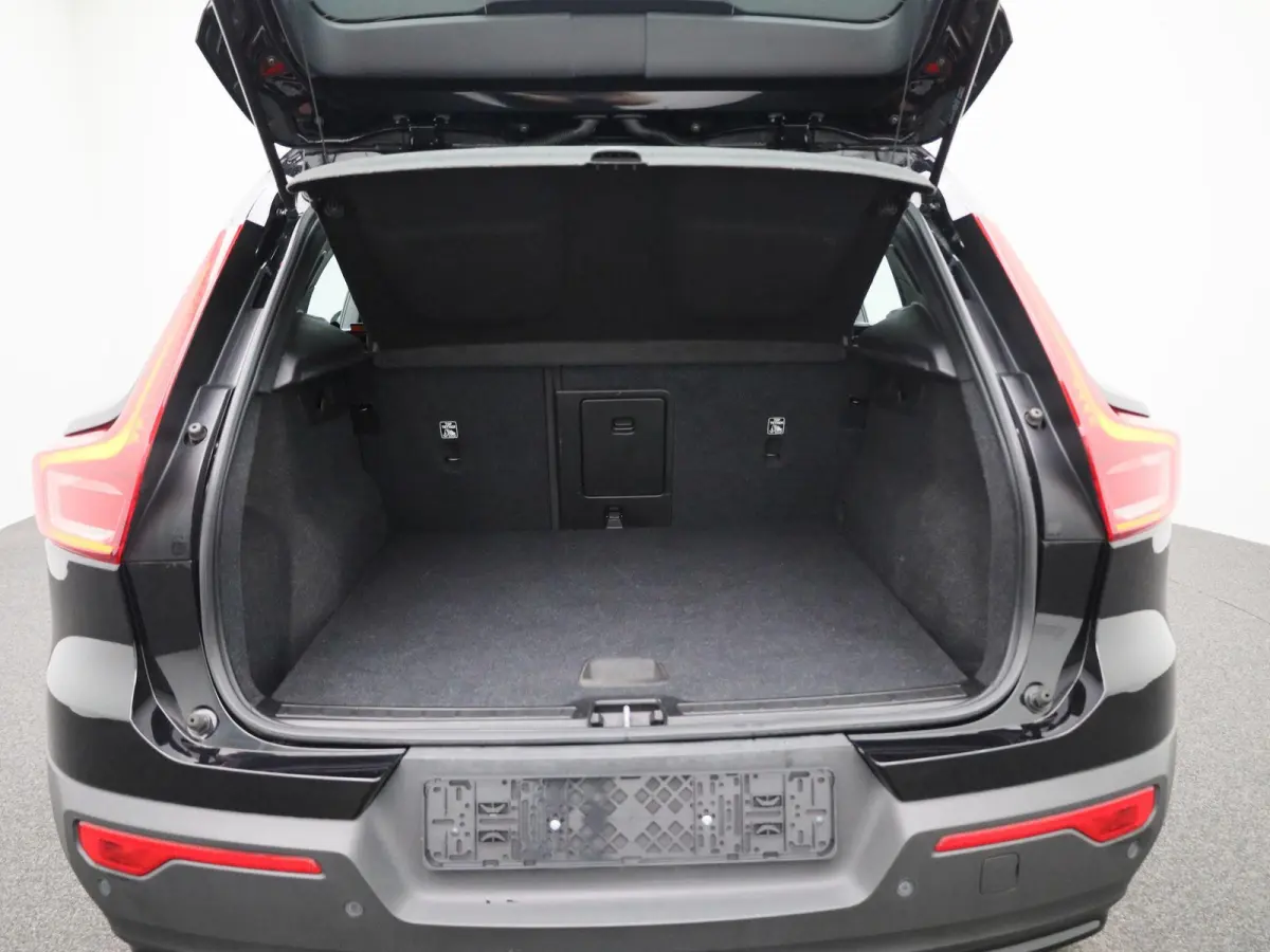 Core | Camera | Navigatie | Climate Control | Apple Carplay/Android Auto |