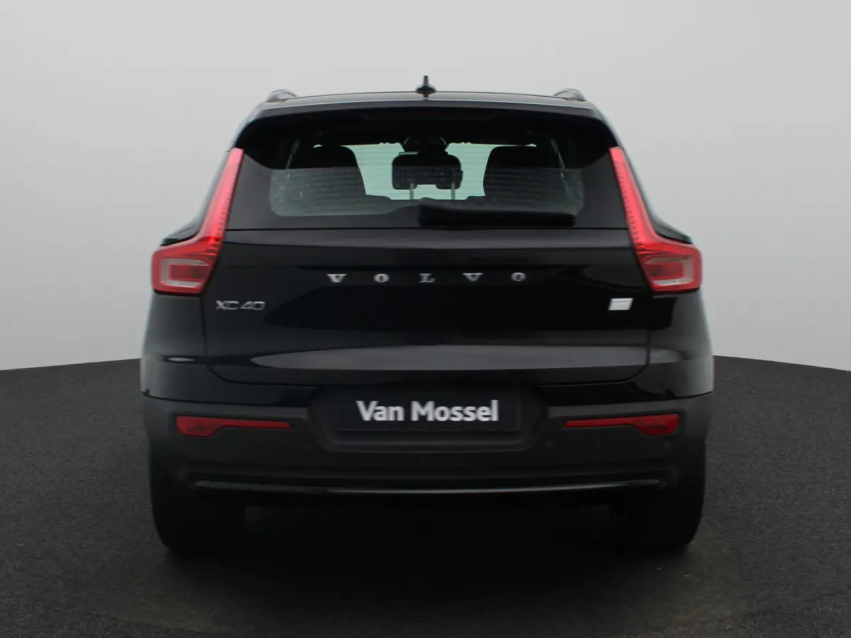 Core | Camera | Navigatie | Climate Control | Apple Carplay/Android Auto |