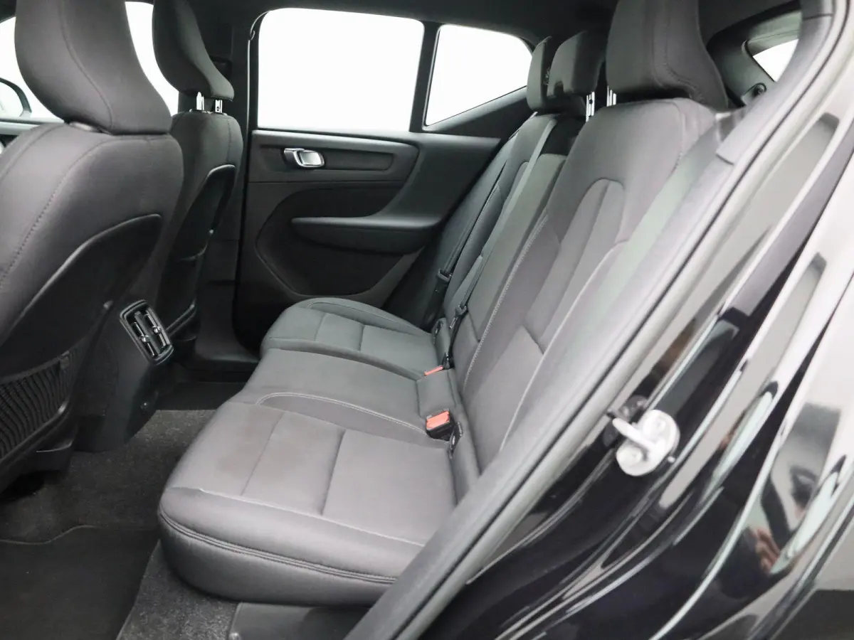 Core | Camera | Navigatie | Climate Control | Apple Carplay/Android Auto |