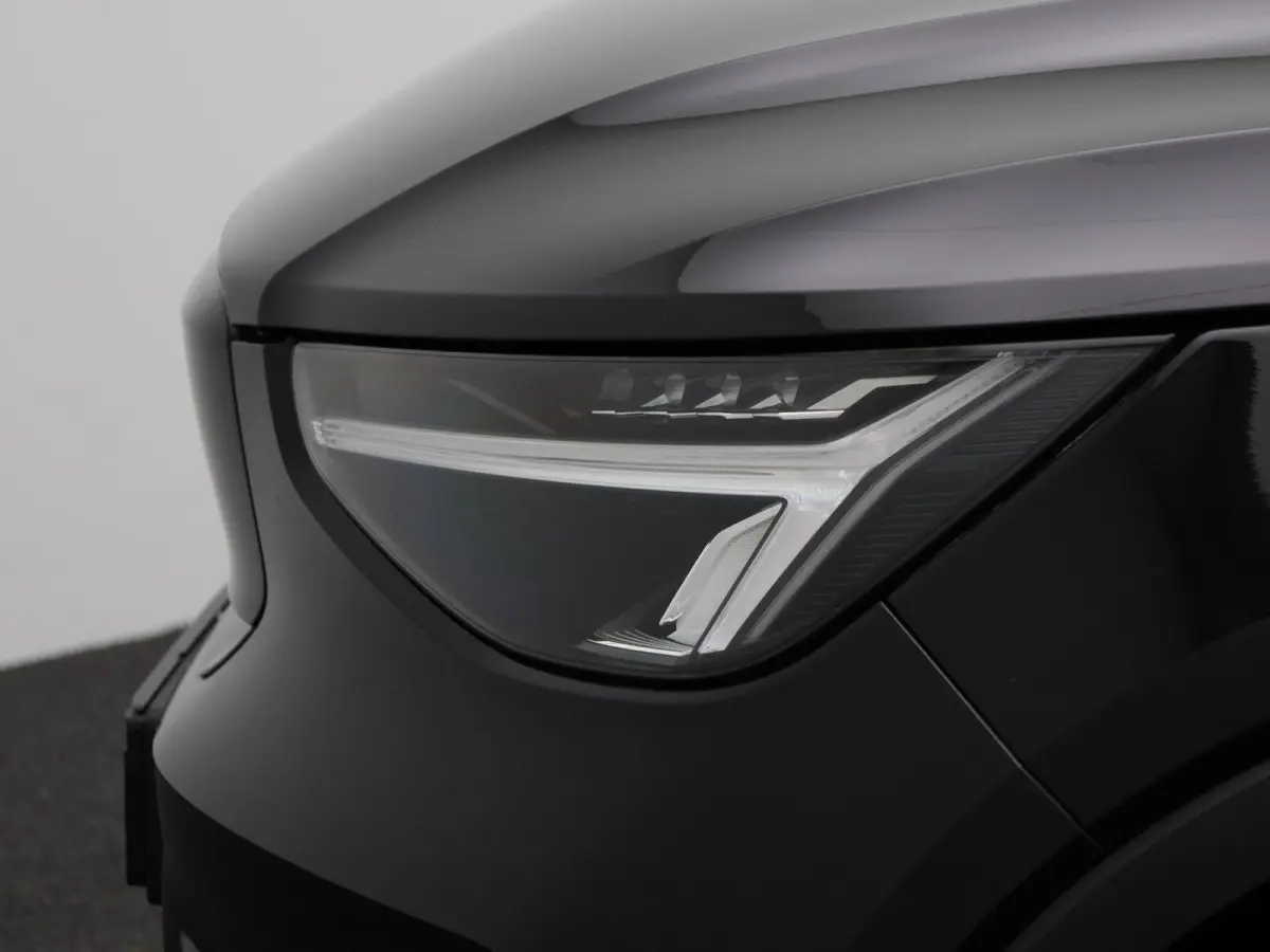Core | Camera | Navigatie | Climate Control | Apple Carplay/Android Auto |