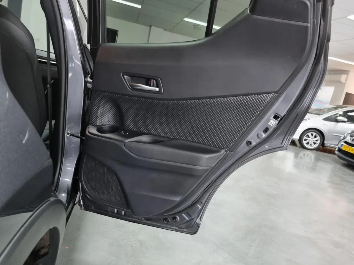 1.8 Hybrid Dynamic / stoel- en stuurverwarming