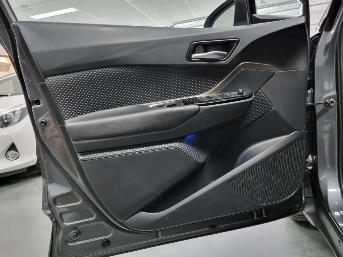 1.8 Hybrid Dynamic / stoel- en stuurverwarming