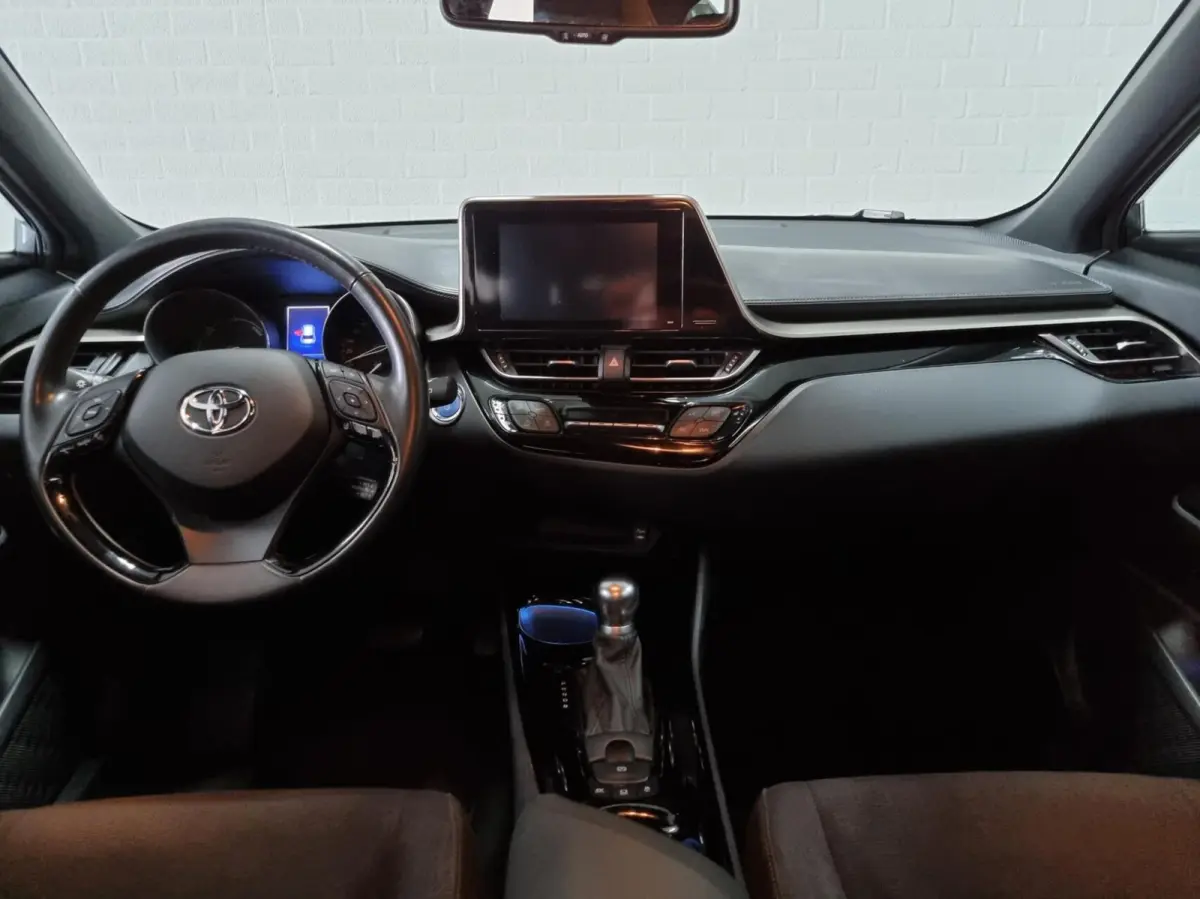 1.8 Hybrid Dynamic / stoel- en stuurverwarming