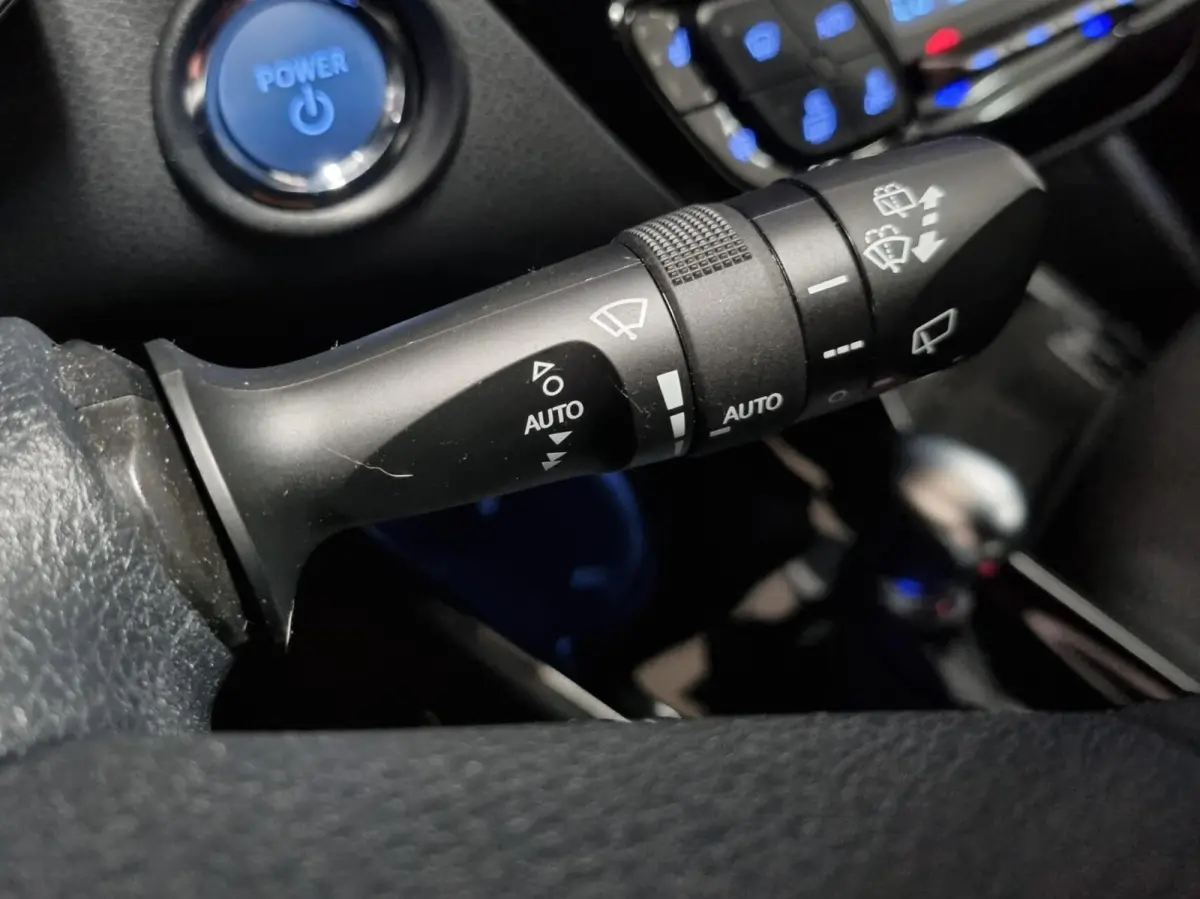 1.8 Hybrid Dynamic / stoel- en stuurverwarming