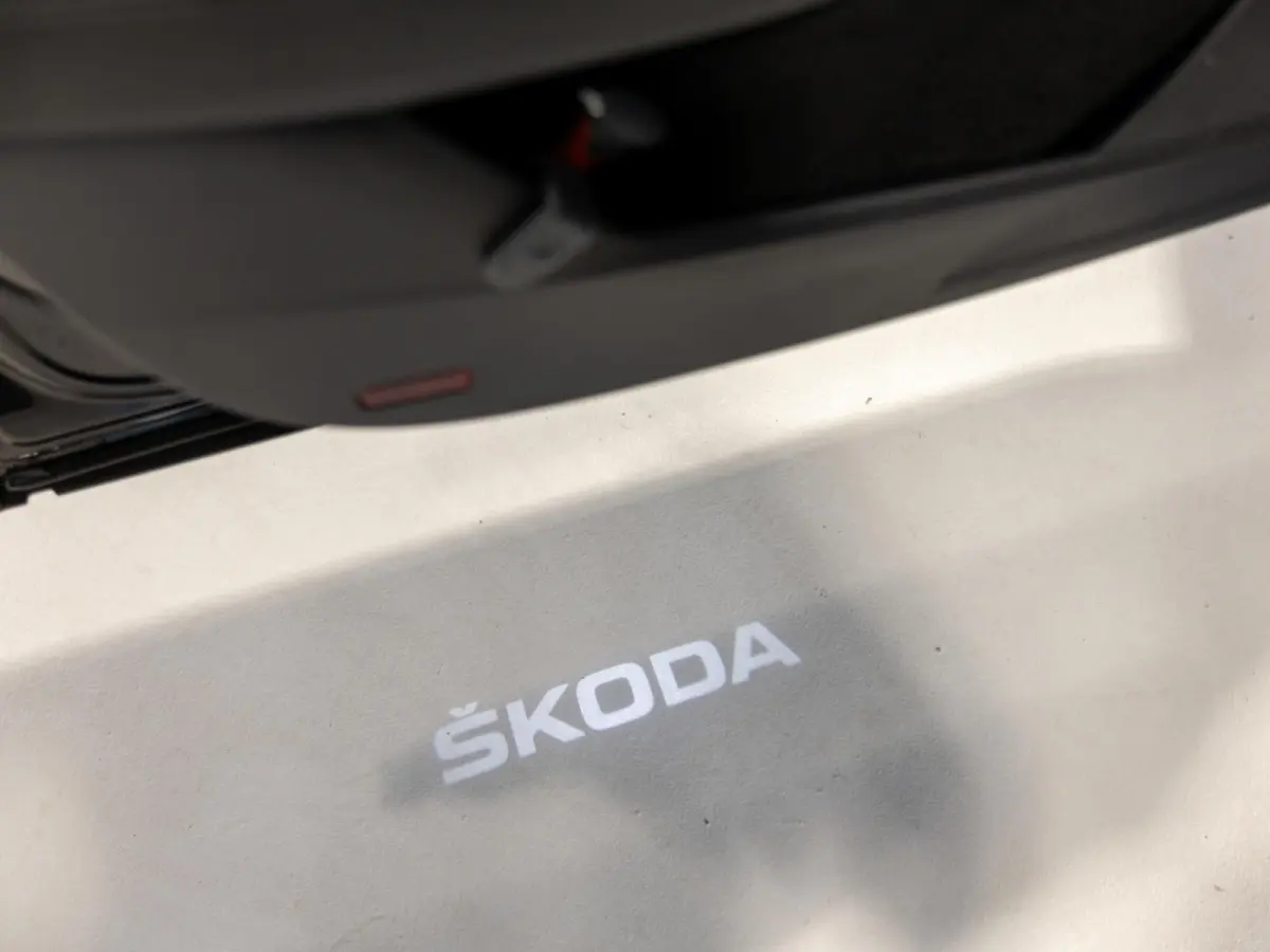 1.5 TSI Business Edition / 150pk / Achteruitrij camera / Dodehoek assistent /