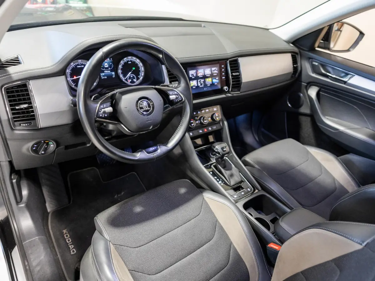 1.5 TSI Business Edition / 150pk / Achteruitrij camera / Dodehoek assistent /