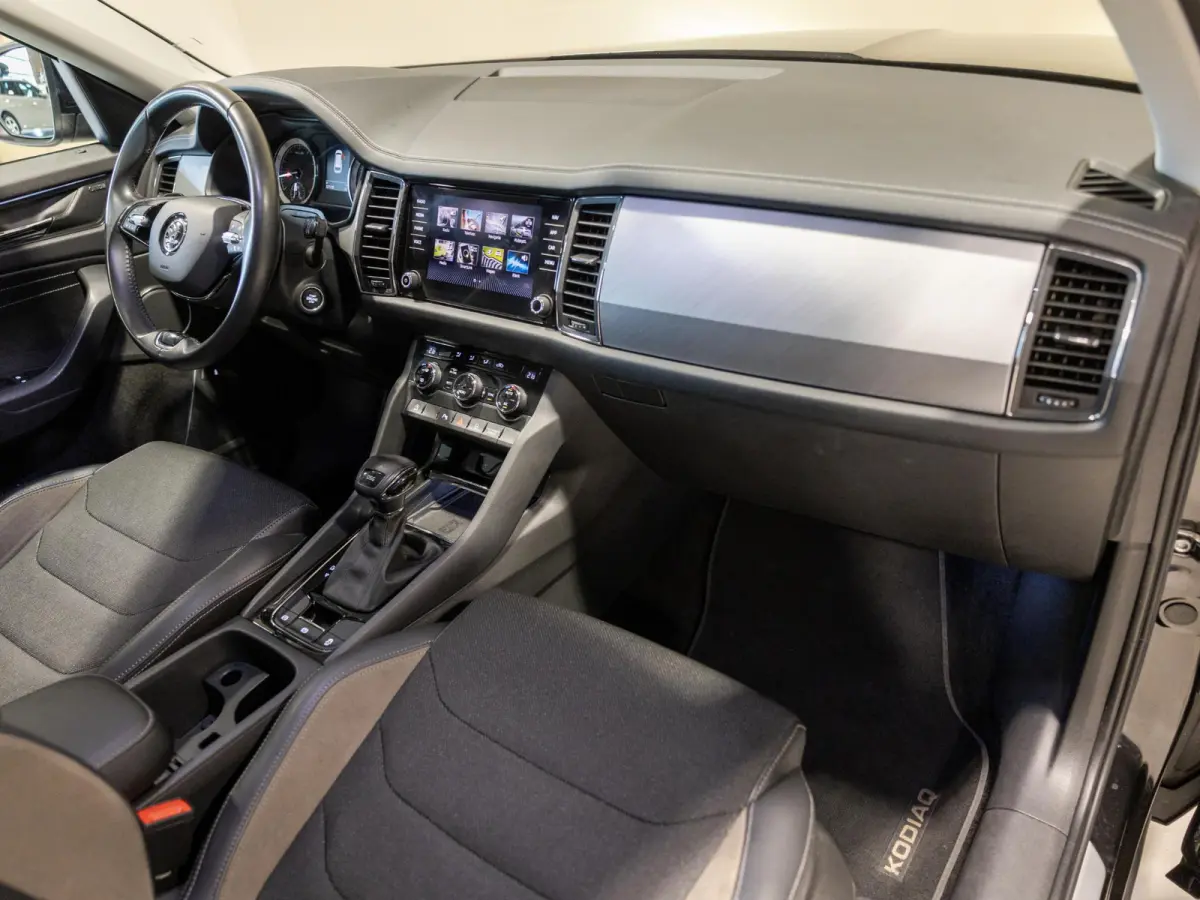 1.5 TSI Business Edition / 150pk / Achteruitrij camera / Dodehoek assistent /