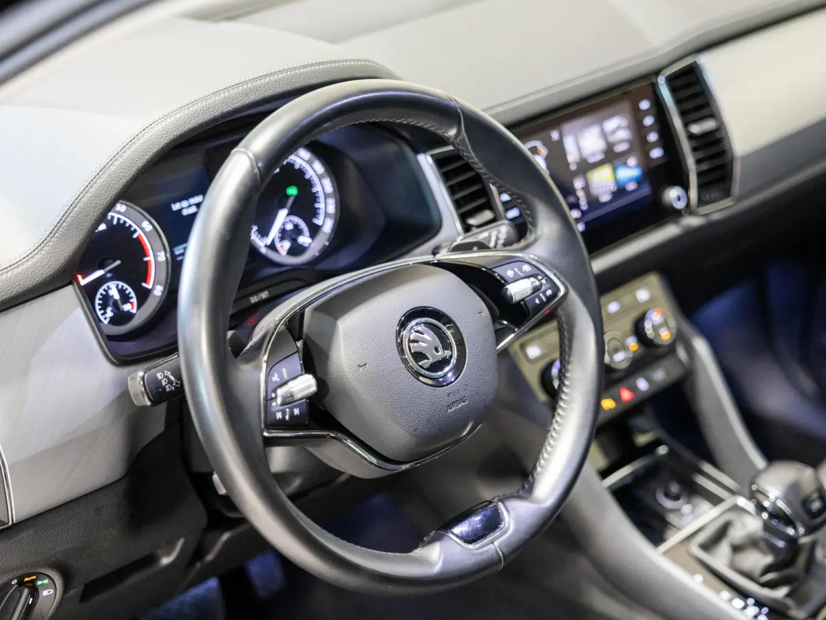 1.5 TSI Business Edition / 150pk / Achteruitrij camera / Dodehoek assistent /