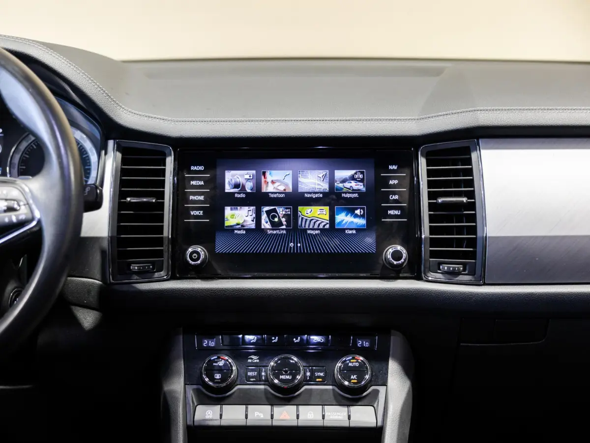 1.5 TSI Business Edition / 150pk / Achteruitrij camera / Dodehoek assistent /