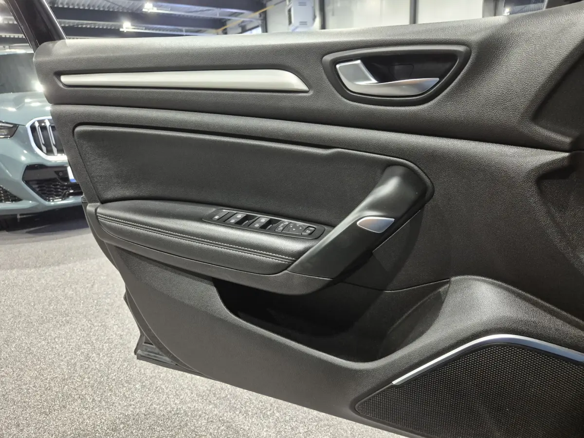 1.3 TCe GT-Line LED | Camera | Carplay-Android | Navi | Cruise