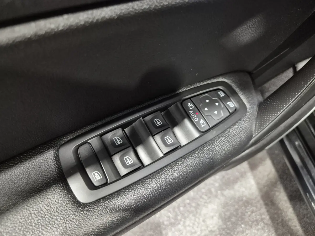 1.3 TCe GT-Line LED | Camera | Carplay-Android | Navi | Cruise