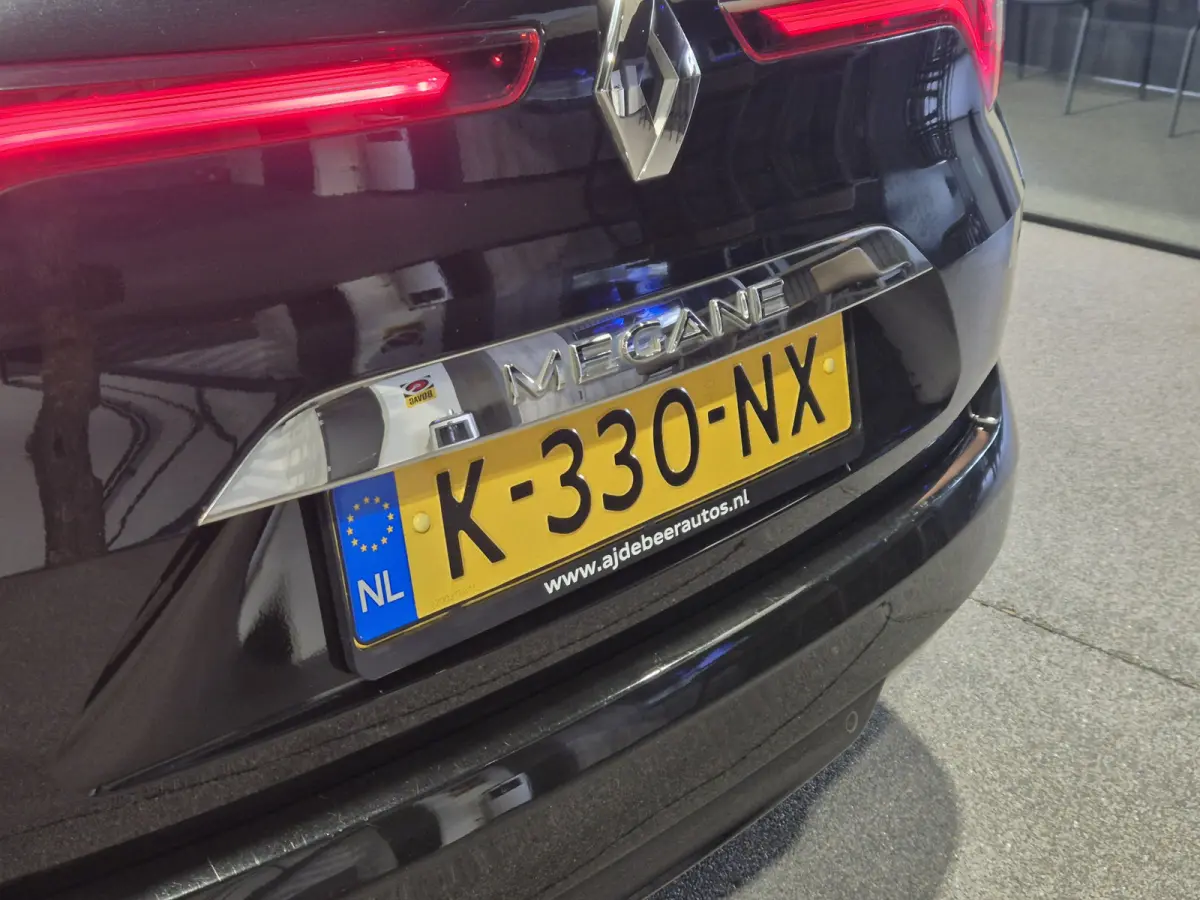 1.3 TCe GT-Line LED | Camera | Carplay-Android | Navi | Cruise