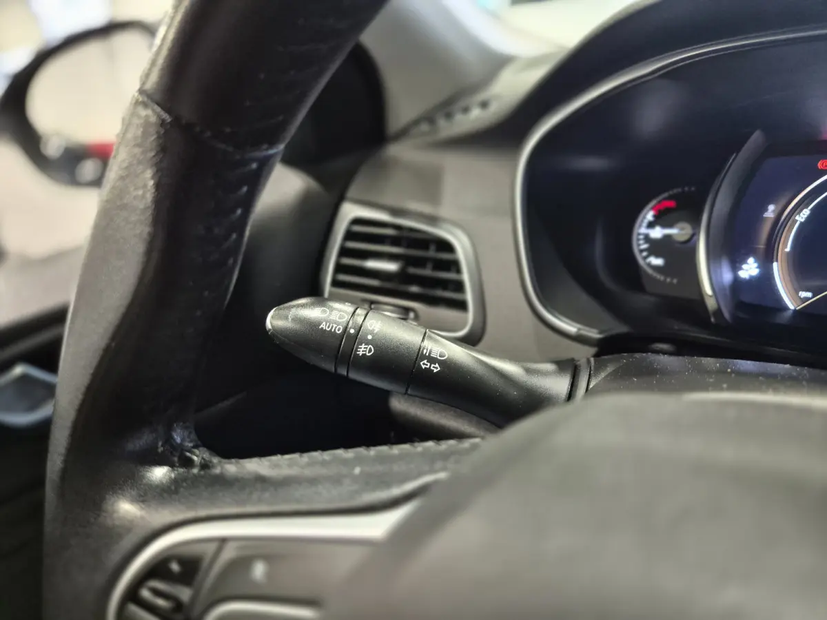 1.3 TCe GT-Line LED | Camera | Carplay-Android | Navi | Cruise
