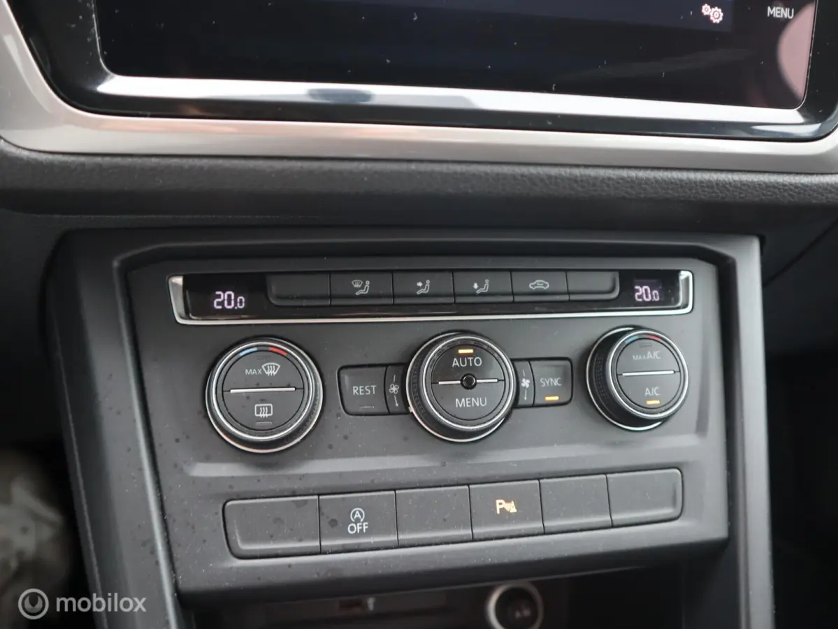1.0 TSI Comfortline 7p PDC CarPlay Cruise Clima