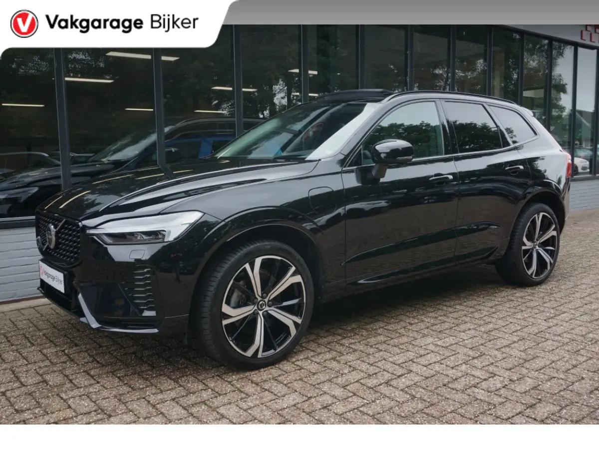 2.0 T8 Plug-in hybrid AWD Ultra Dark