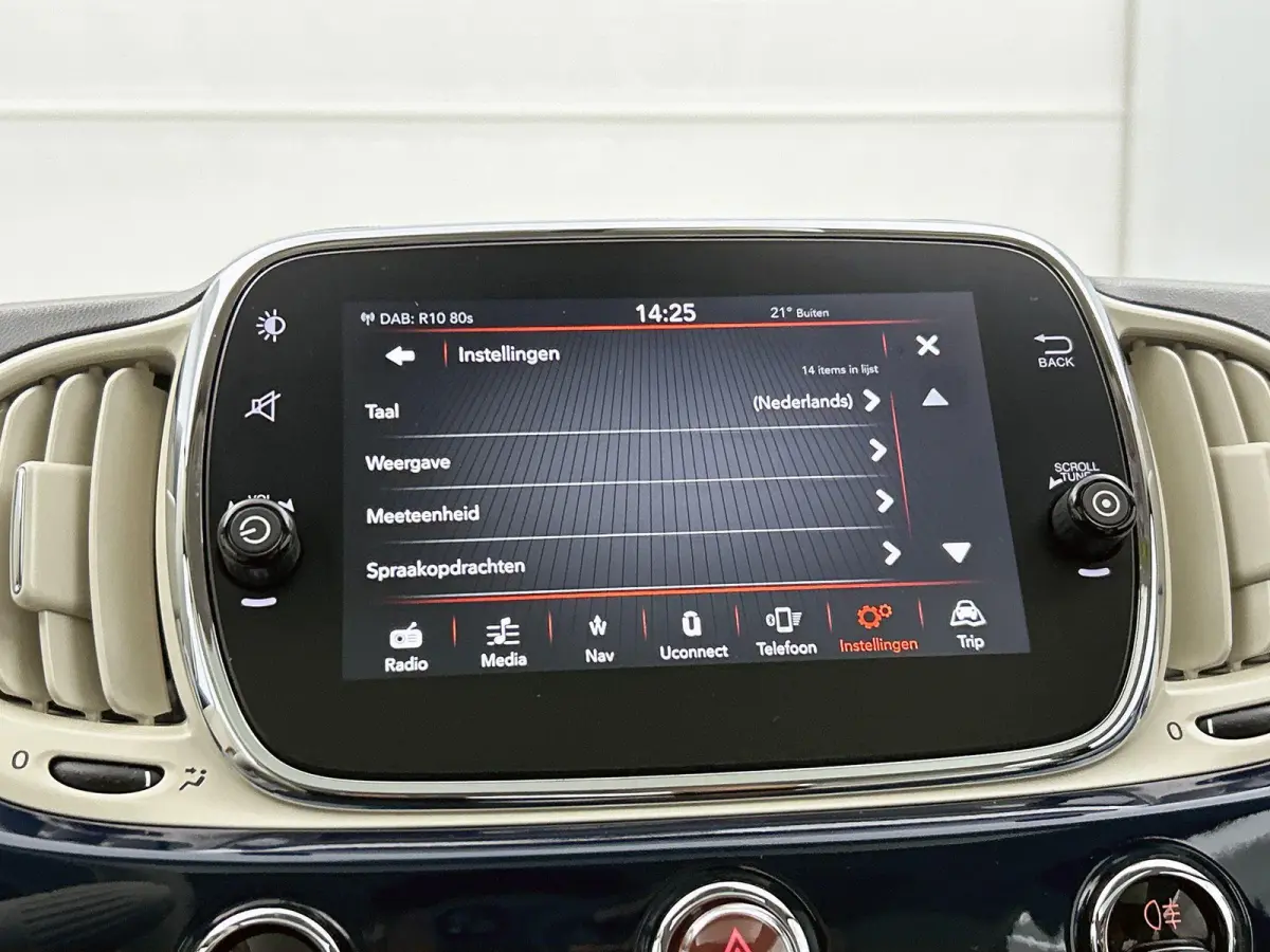 0.9 TwinAir Turbo Lounge | Automaat | Elektrisch Schuif-Kanteldak | Navigatie | Lichtmetalen velgen