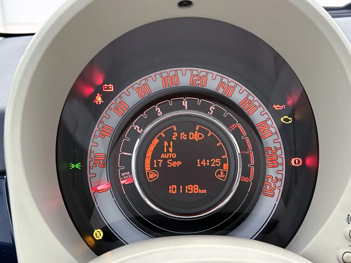 0.9 TwinAir Turbo Lounge | Automaat | Elektrisch Schuif-Kanteldak | Navigatie | Lichtmetalen velgen