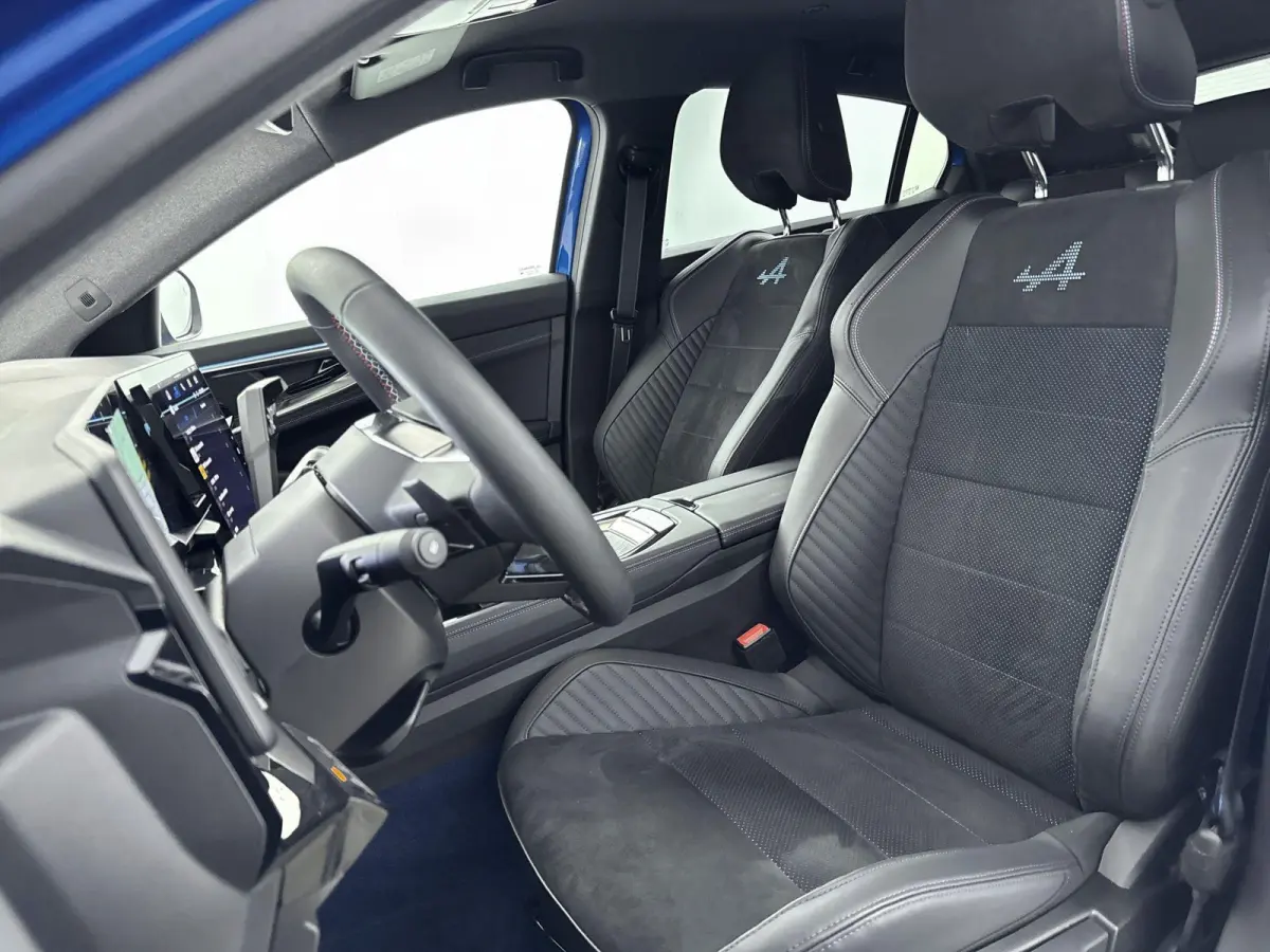1.2 E-Tech 4x4 plug-in hybrid 300Pk esprit Alpine | Google Navigatie | Apple & Android Carplay | 4 Control | Parkeersensoren Voor & Achter | 360 Camera | Stoel, Stuurverwarming | Keyless Ent