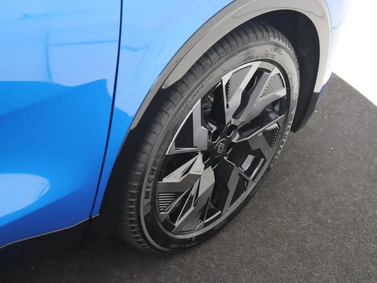 1.2 E-Tech 4x4 Plug-In Hybrid Esprit Alpine 300PK | Google Navigatie | 4-Control | Stoel- en Stuurverwarming | Elektrische Achterklep | 360 Camera | Apple CarPlay & Android Auto