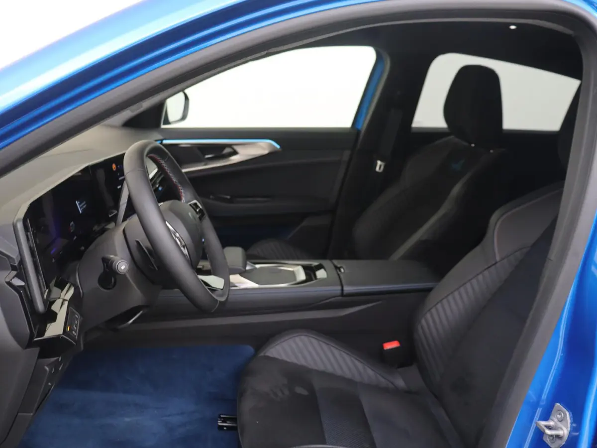 1.2 E-Tech 4x4 Plug-In Hybrid Esprit Alpine 300PK | Google Navigatie | 4-Control | Stoel- en Stuurverwarming | Elektrische Achterklep | 360 Camera | Apple CarPlay & Android Auto