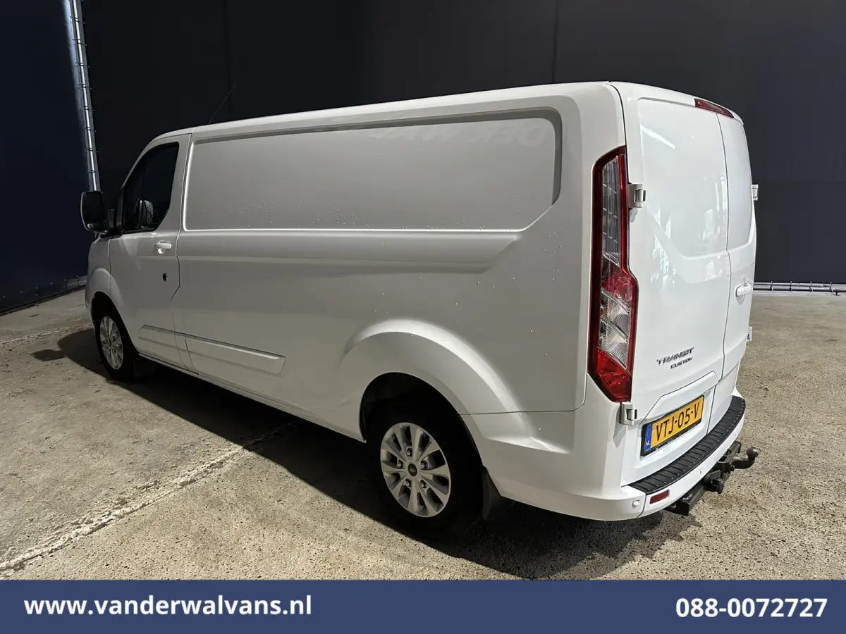 2.0 TDCI 130pk L2H1 Euro6 Airco | Navigatie | 2800kg Trekhaak | LED | Apple Carplay Cruisecontrol, Stoelverwarming, verwarmde Voorruit, LM Velgen, Parkeersensoren, Bijrijdersbank