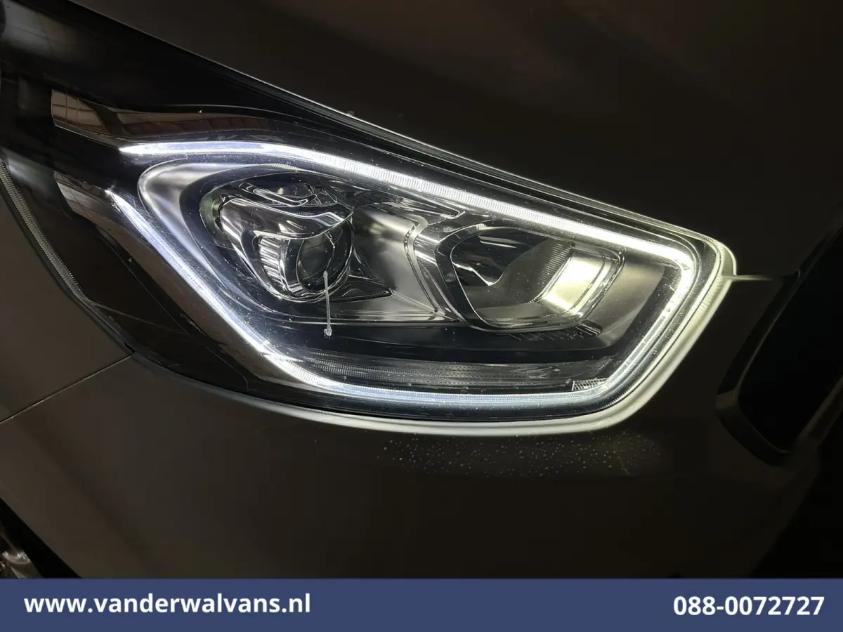 2.0 TDCI 130pk L2H1 Euro6 Airco | Navigatie | 2800kg Trekhaak | LED | Apple Carplay Cruisecontrol, Stoelverwarming, verwarmde Voorruit, LM Velgen, Parkeersensoren, Bijrijdersbank