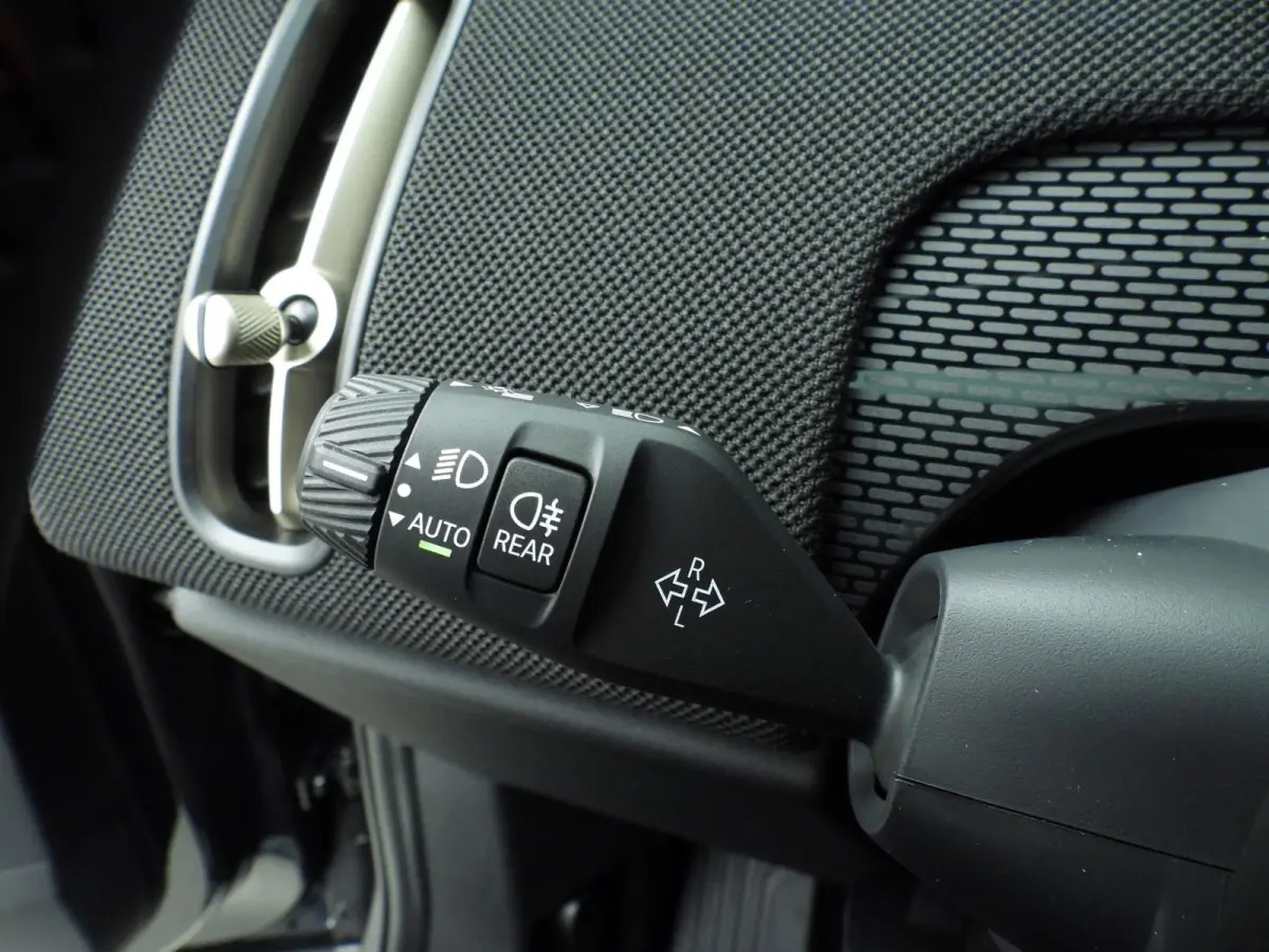 1.5 C John Cooper Works | Stuurwielrand verwarmd | Panoramadak | Elektrisch verstelbare stoelen | Driving Assistant Professional | Stoelverwarming | Harman-Kardon |