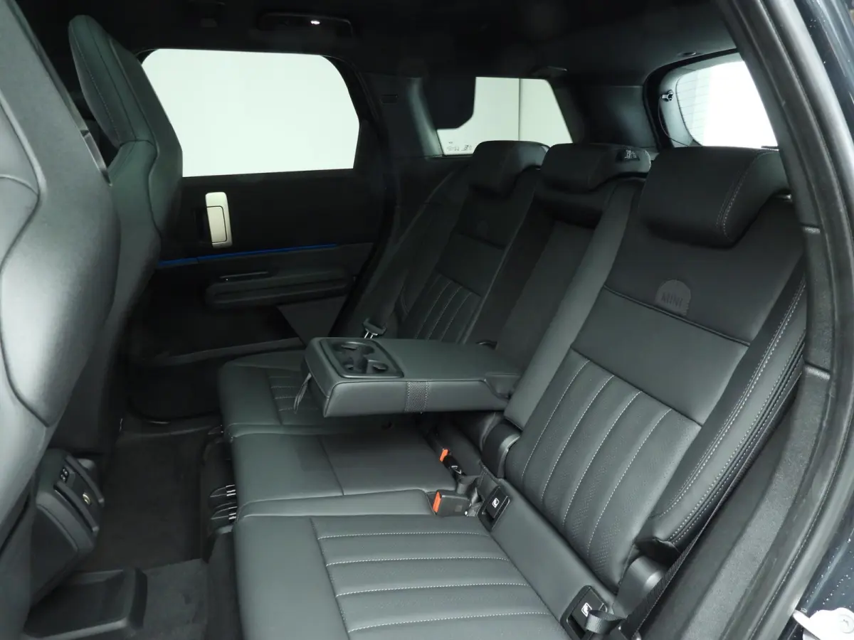 1.5 C John Cooper Works | Stuurwielrand verwarmd | Panoramadak | Elektrisch verstelbare stoelen | Driving Assistant Professional | Stoelverwarming | Harman-Kardon |