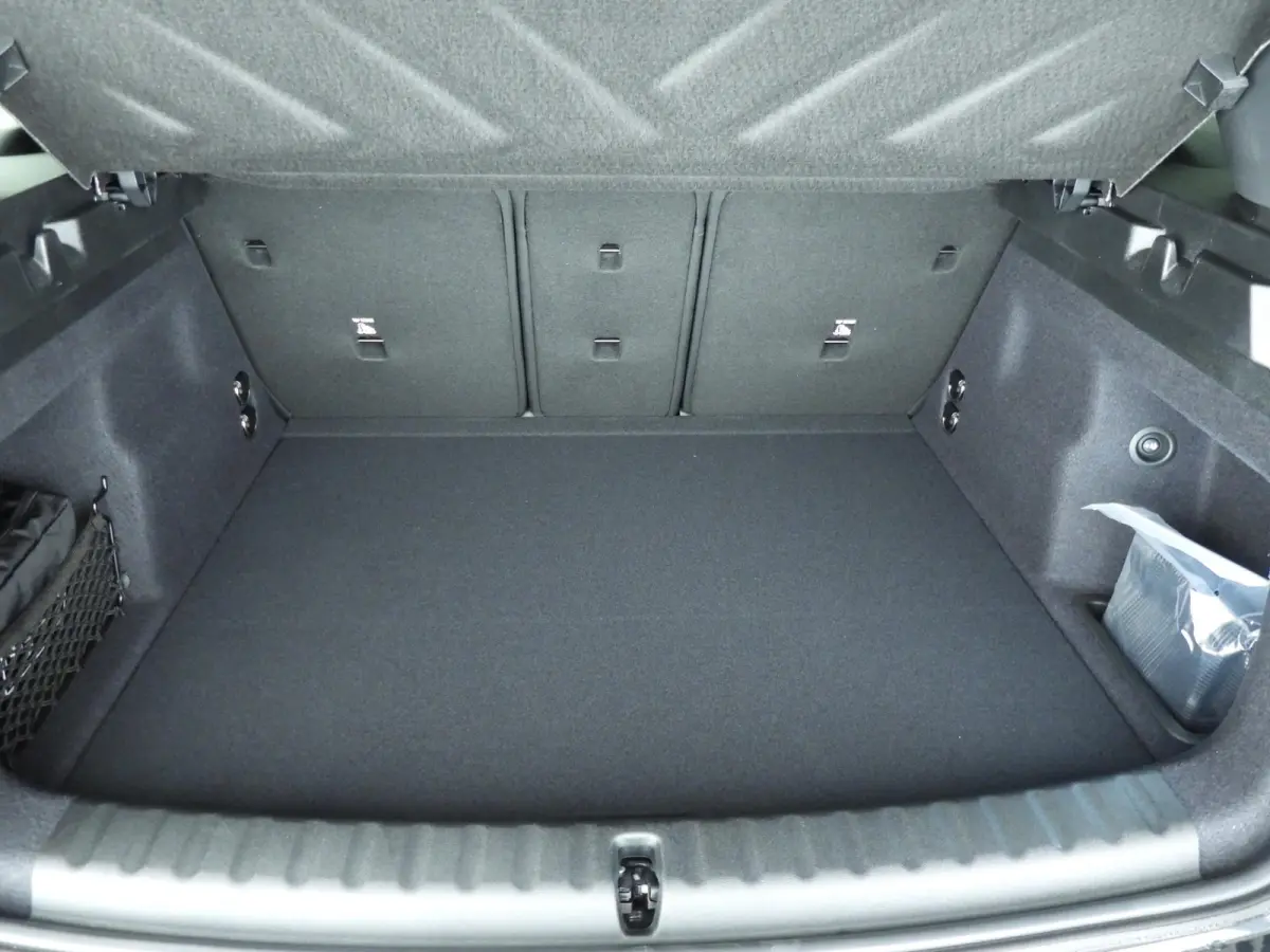 1.5 C John Cooper Works | Stuurwielrand verwarmd | Panoramadak | Elektrisch verstelbare stoelen | Driving Assistant Professional | Stoelverwarming | Harman-Kardon |