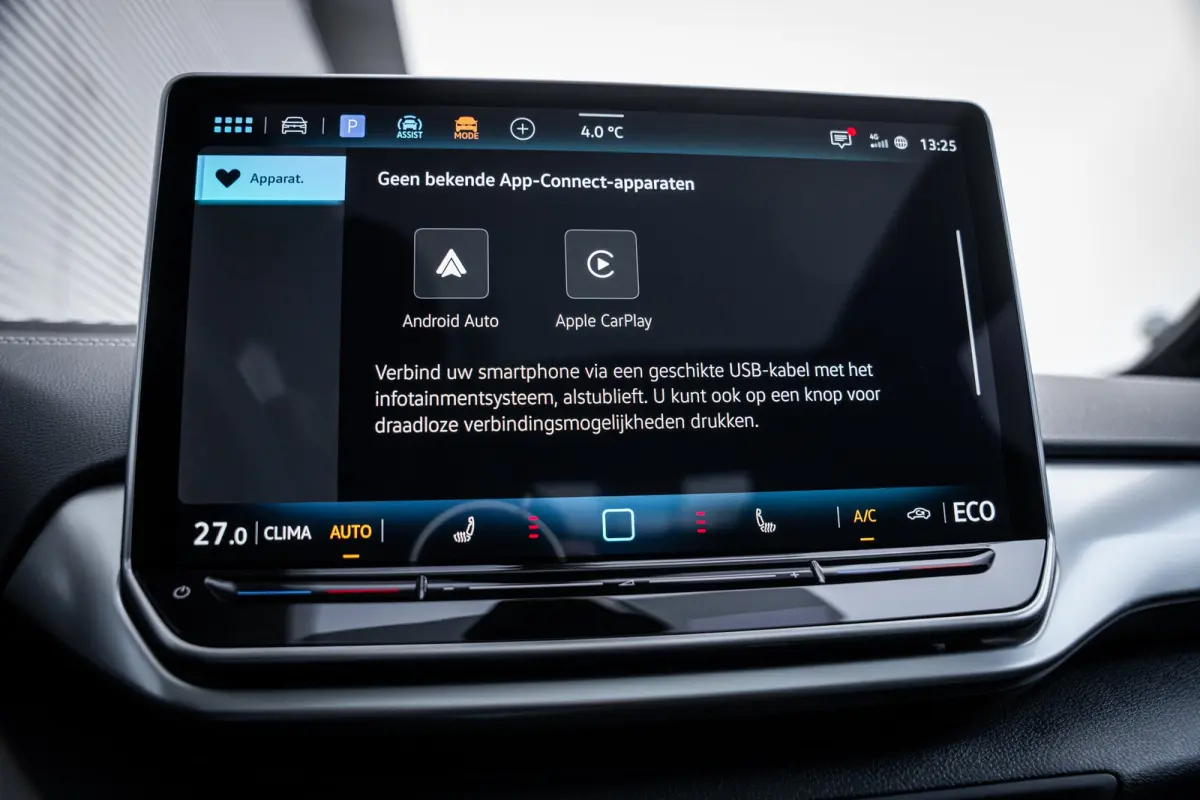 Pro Limited Edition Plus | 'App-Connect' draadloze smartphone integratie | Achterbank in ongelijke delen neerklapbaar incl. middenarmsteun en doorlaadmogelijkheid | Achterklep, elektrisch , 