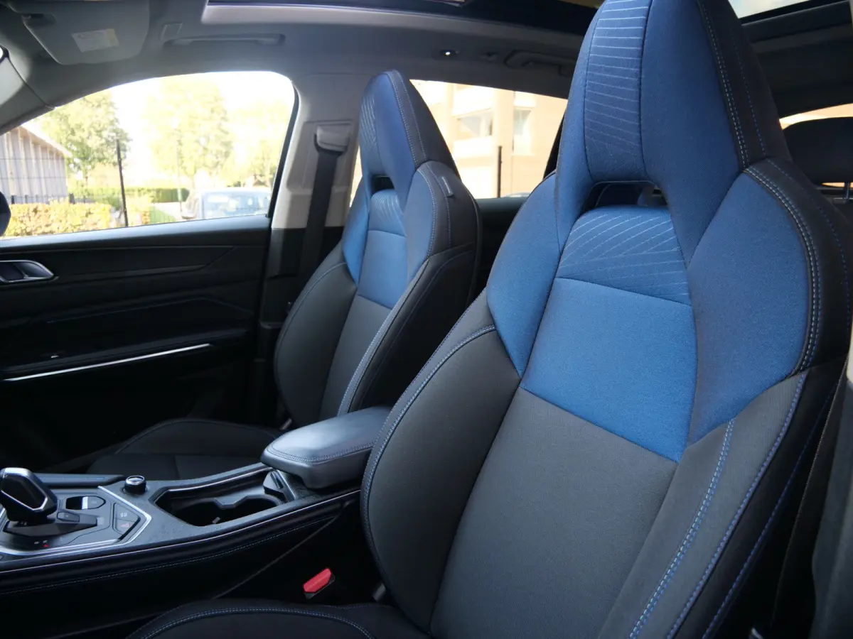 1.5 Plugin Hybrid 261pk Automaat Apple Carplay / Infinity Sound / Schuifdak / Trekhaak
