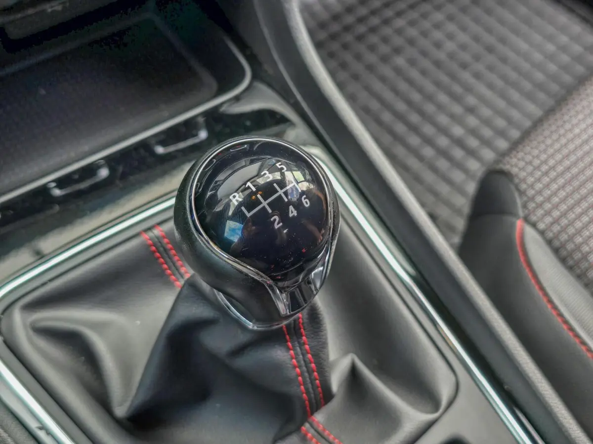 1.5 FR|CARPLAY|CRUISE|BEATS|STOELVERW