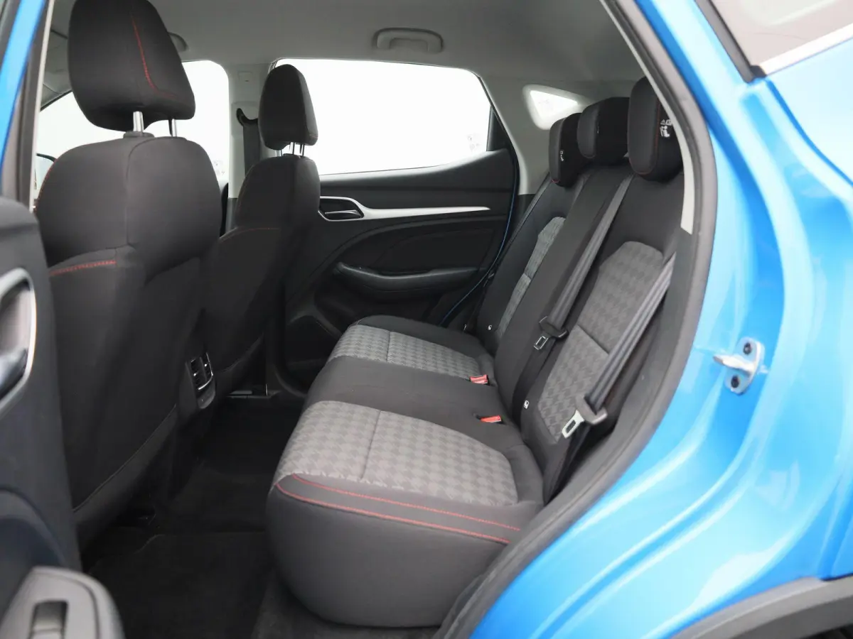 EV Standard Range Comfort 50 kWh | CAMERA | STOELVERWARMING | NAVIGATIE