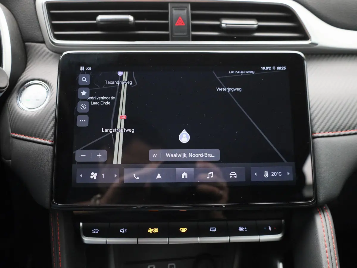 EV Standard Range Comfort 50 kWh | CAMERA | STOELVERWARMING | NAVIGATIE