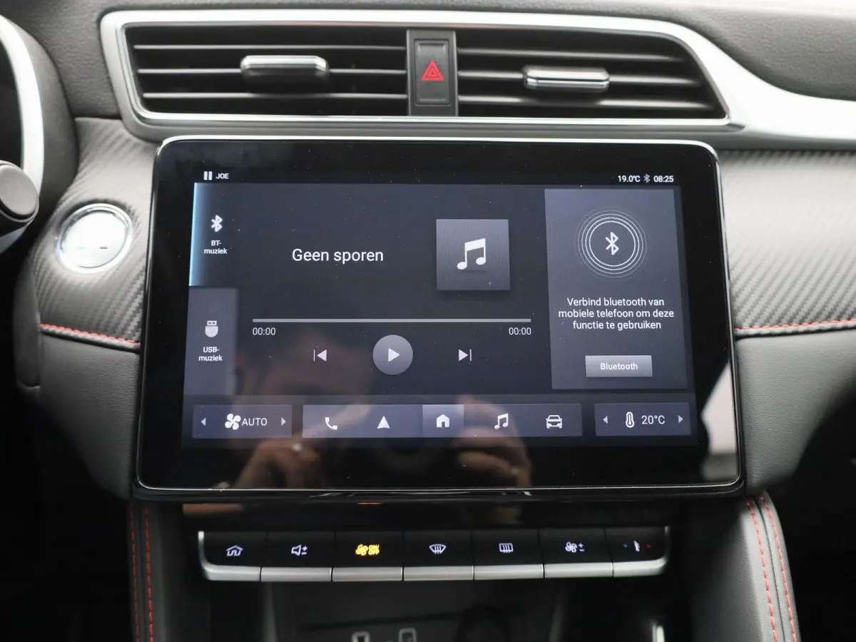 EV Standard Range Comfort 50 kWh | CAMERA | STOELVERWARMING | NAVIGATIE