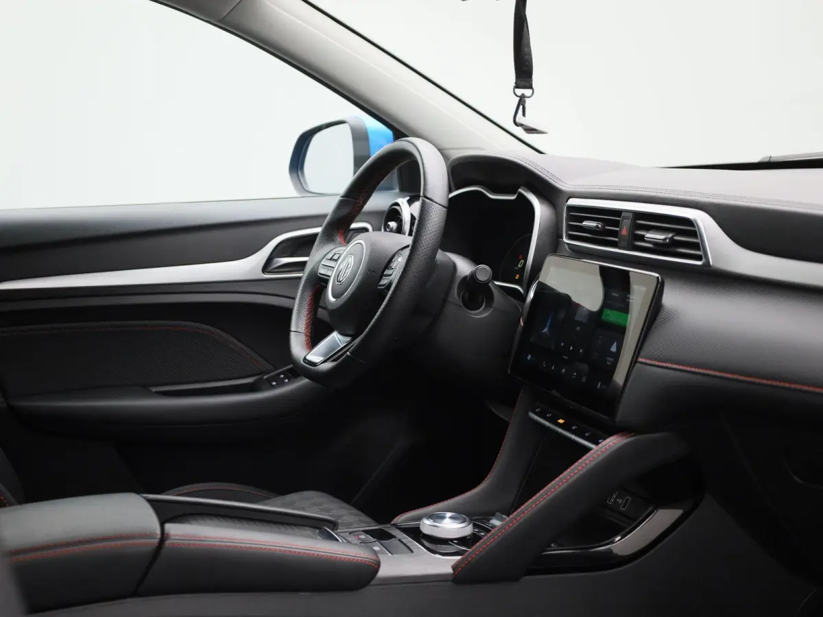 EV Standard Range Comfort 50 kWh | CAMERA | STOELVERWARMING | NAVIGATIE