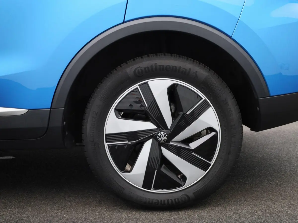 EV Standard Range Comfort 50 kWh | CAMERA | STOELVERWARMING | NAVIGATIE