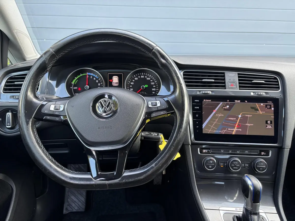 ✓SOH 84,55%✓Carplay✓Navi✓LED✓Clima✓Cruise✓Pdc V+A✓Lm velgen✓N.A.P✓Apk tot 07-2027