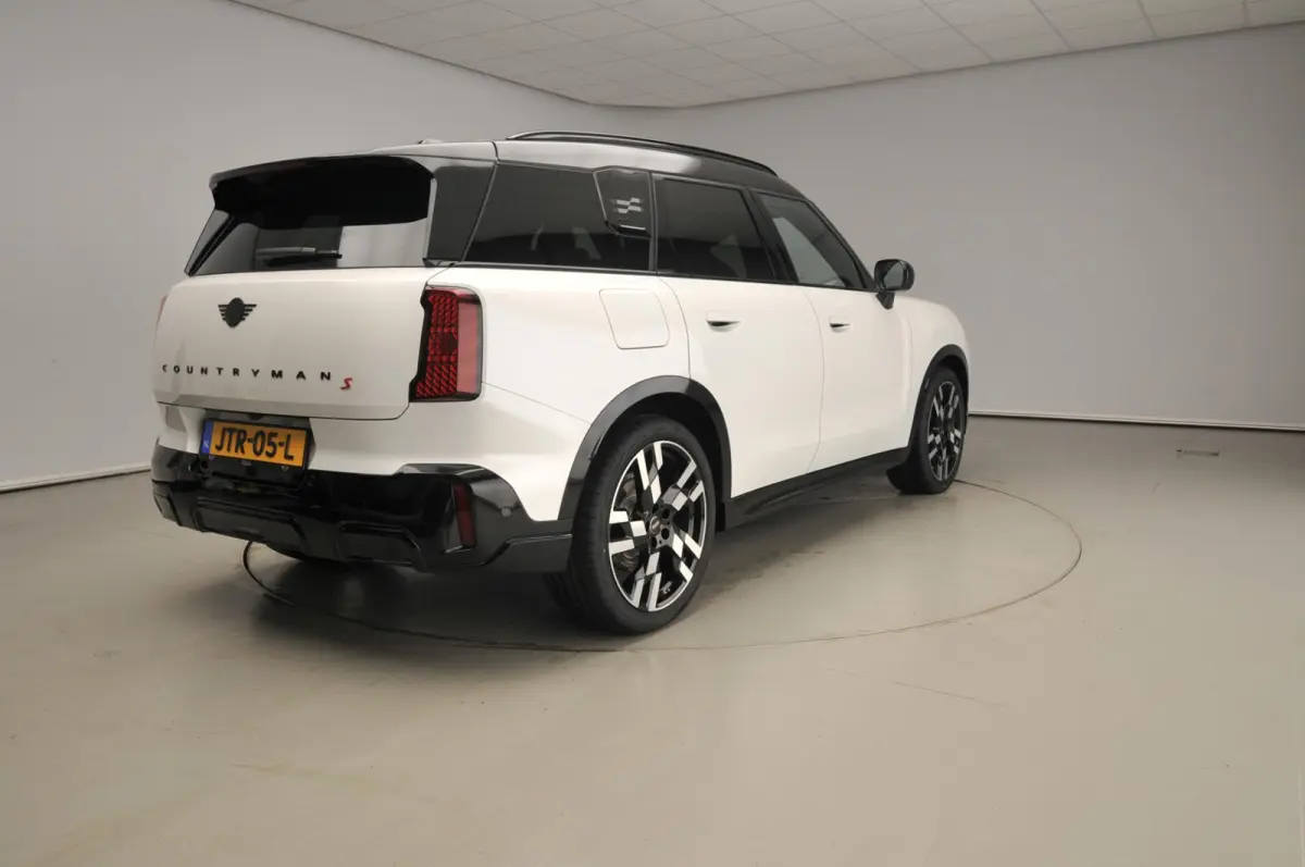 2.0 S John Cooper Works ALL4 John Cooper Works | pakket L | Panoramadak | Harman-Kardon | Driving Assistant Plus | Stoelverwarming | Comfort Access |